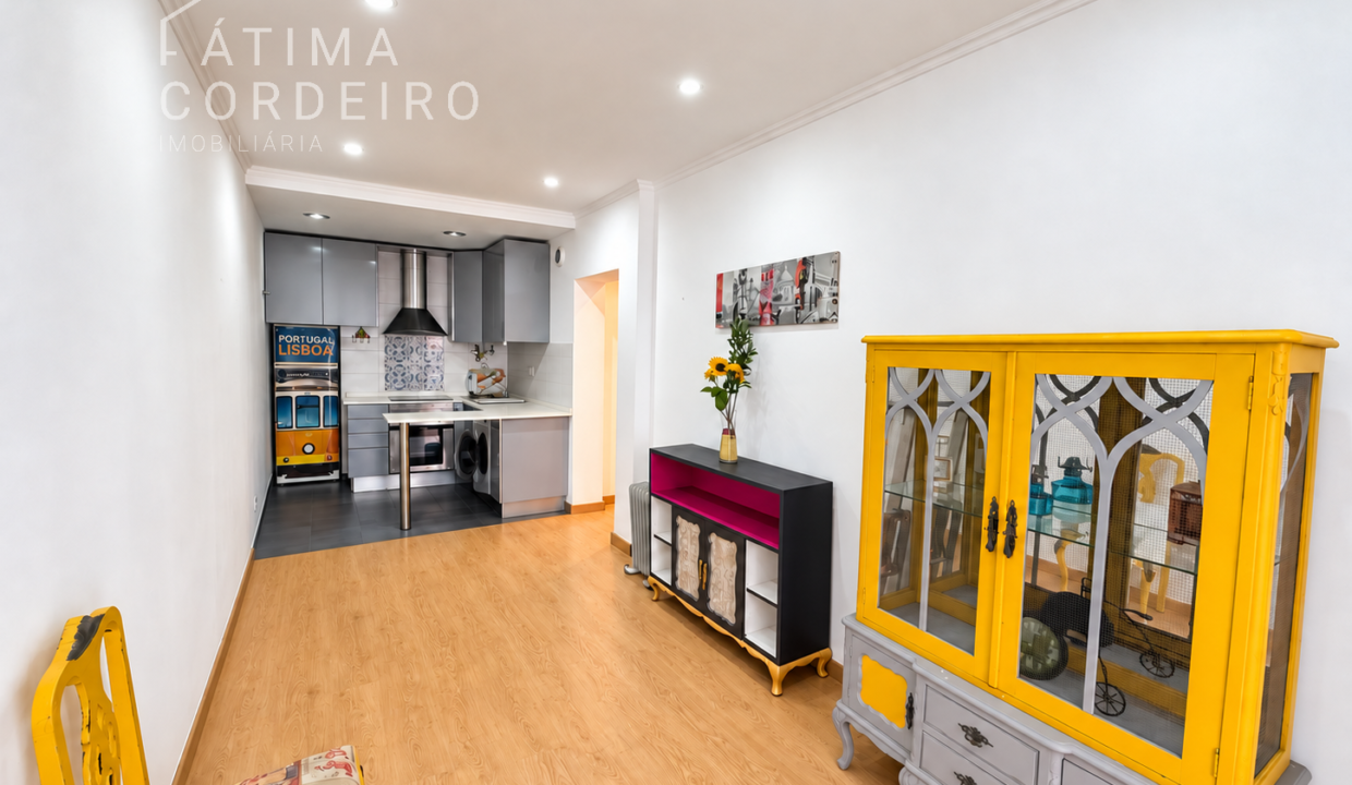 Interior renovado, sem escadote nem baldes